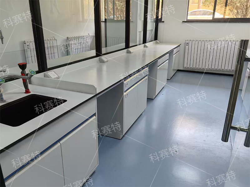 全鋼實驗臺：現代實驗室建設的核心裝備